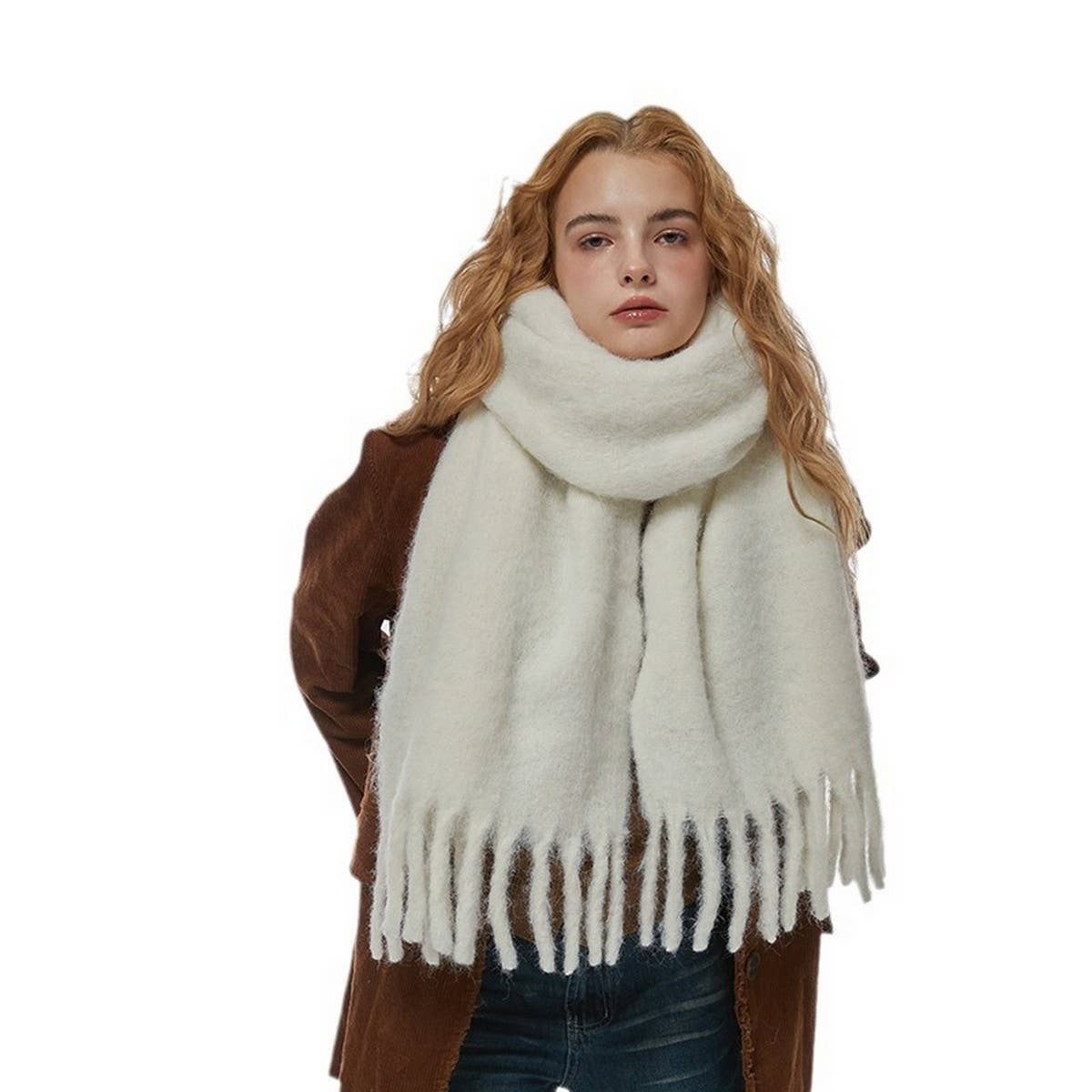 Gradient Loop Yarn Tassel Scarf for Winter