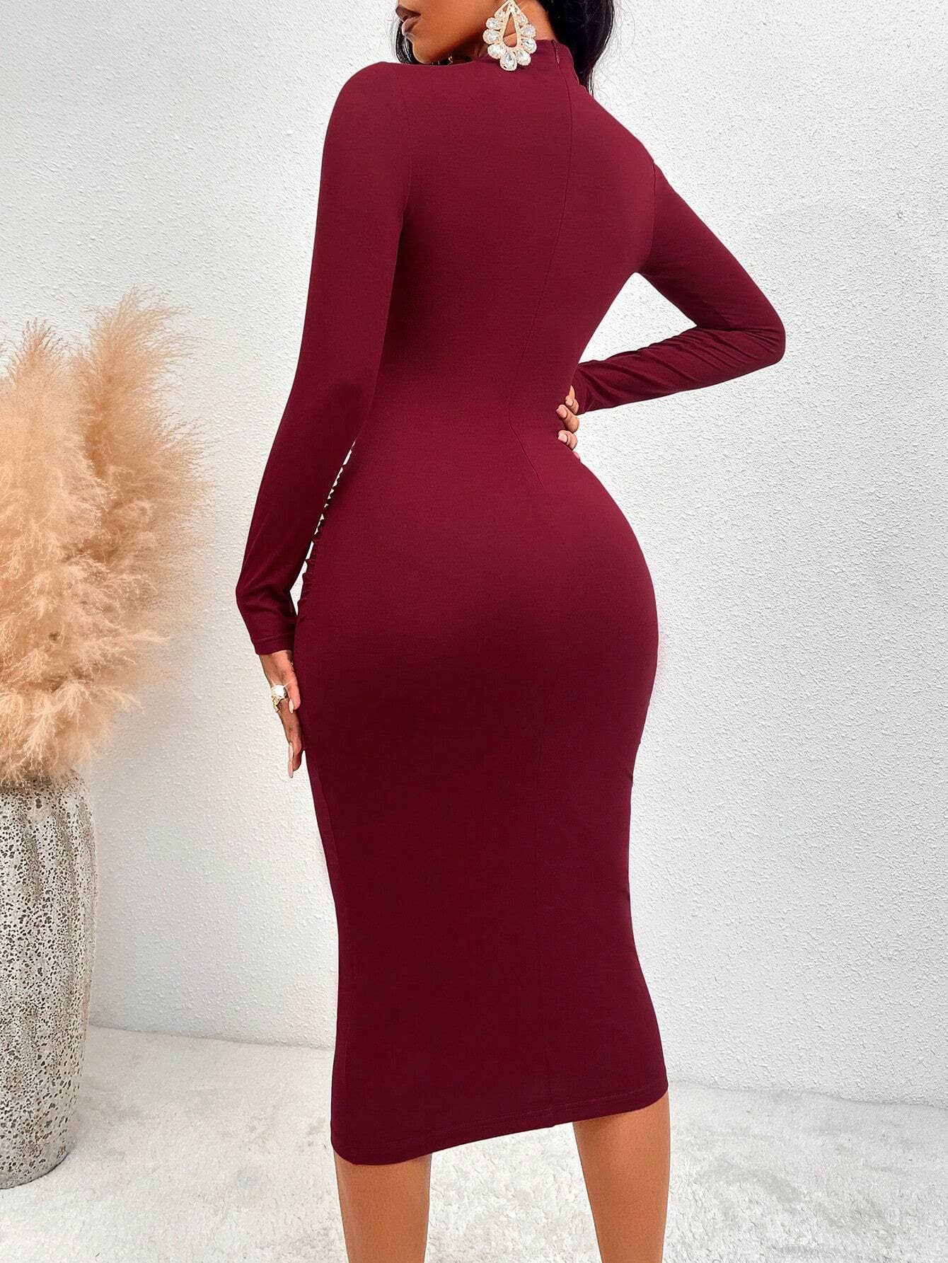 SLIM-FIT AND HIP HOLLOW-OUT LONG-SLEEVED DRESS