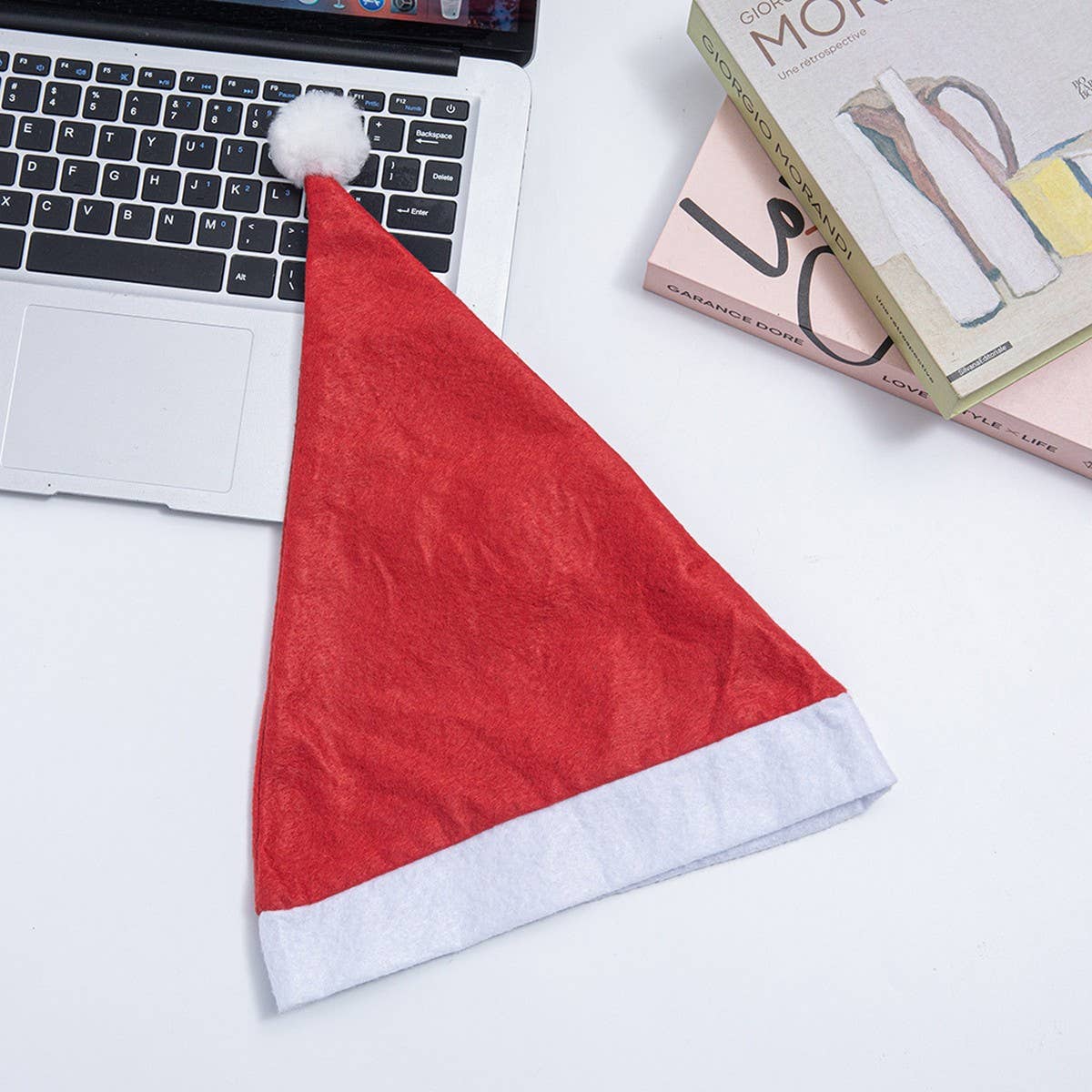 CWAH04583_CHRISTMAS SANTA HATS FOR ADULTS AND KIDS PARTY