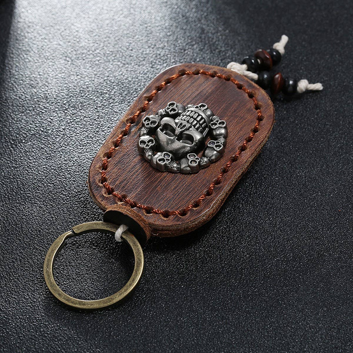 MEN'S DOUBLE SIDED SKULL CAR KEYCHAIN