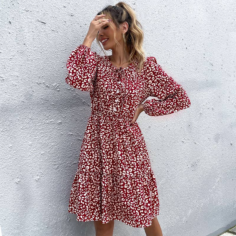 PRINTED SHORT ROUND NECK LONG-SLEEVED DRESS
