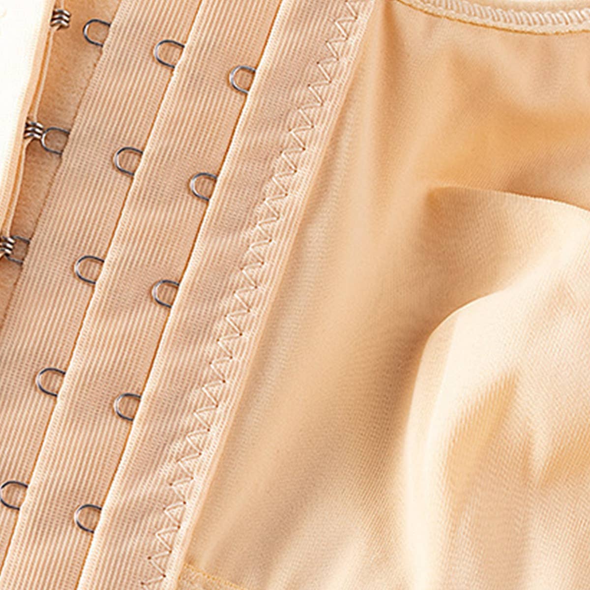 SPORTS BRA WITHOUT CHEST PAD ON FRONT BUTTON_CWMU0041