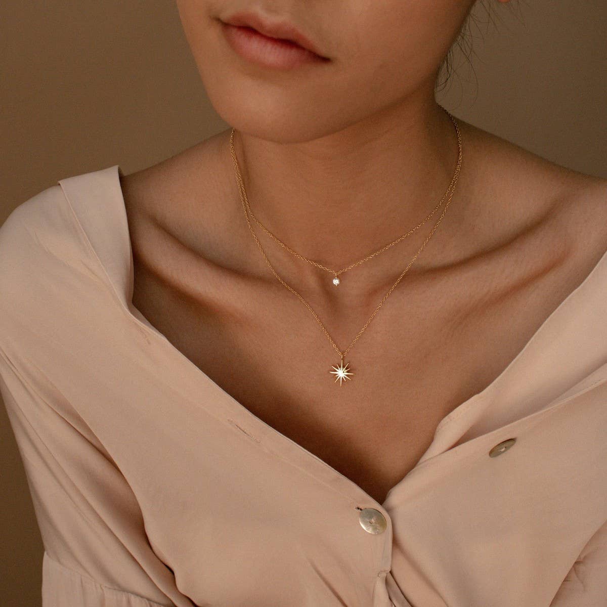 MINIMALIST STYLE LAYERED CLAVICLE CHAIN