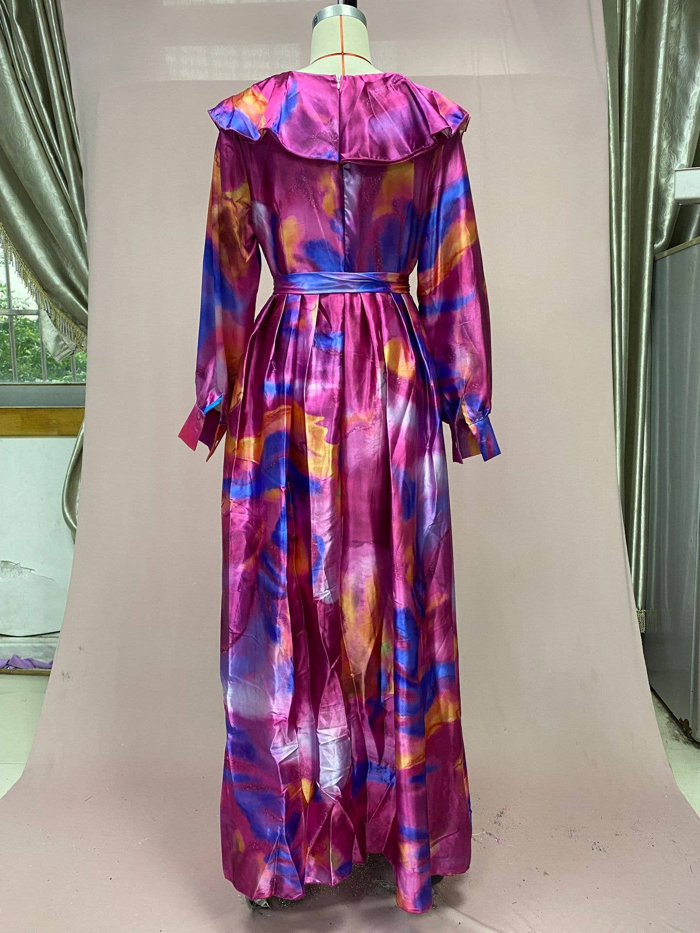 PRINT DRESS WITH BELT SWING MESH