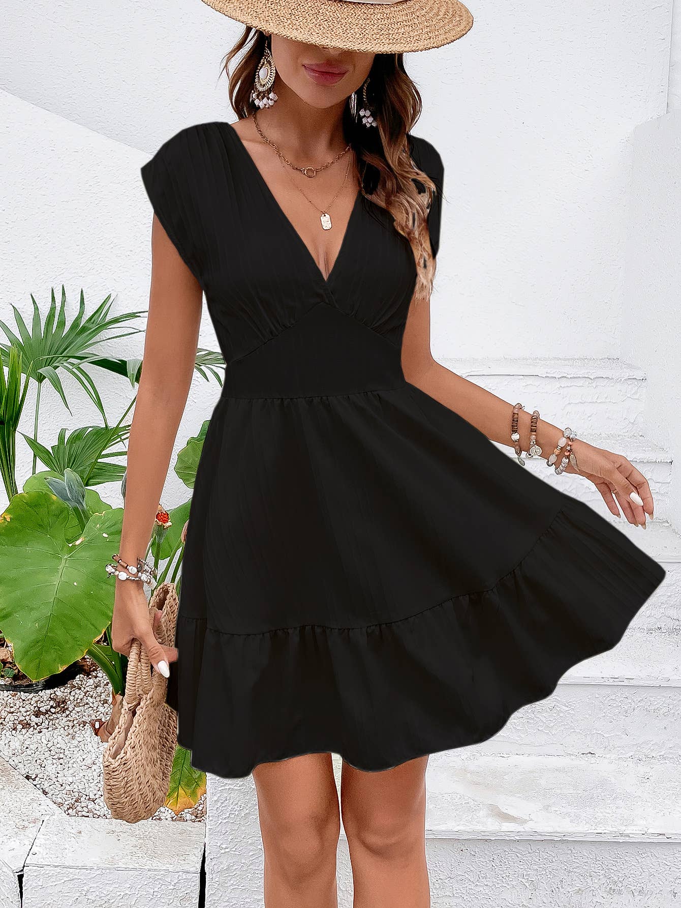 SLEEVELESS V-NECK WAISTLINE SOLID COLOR DRESS