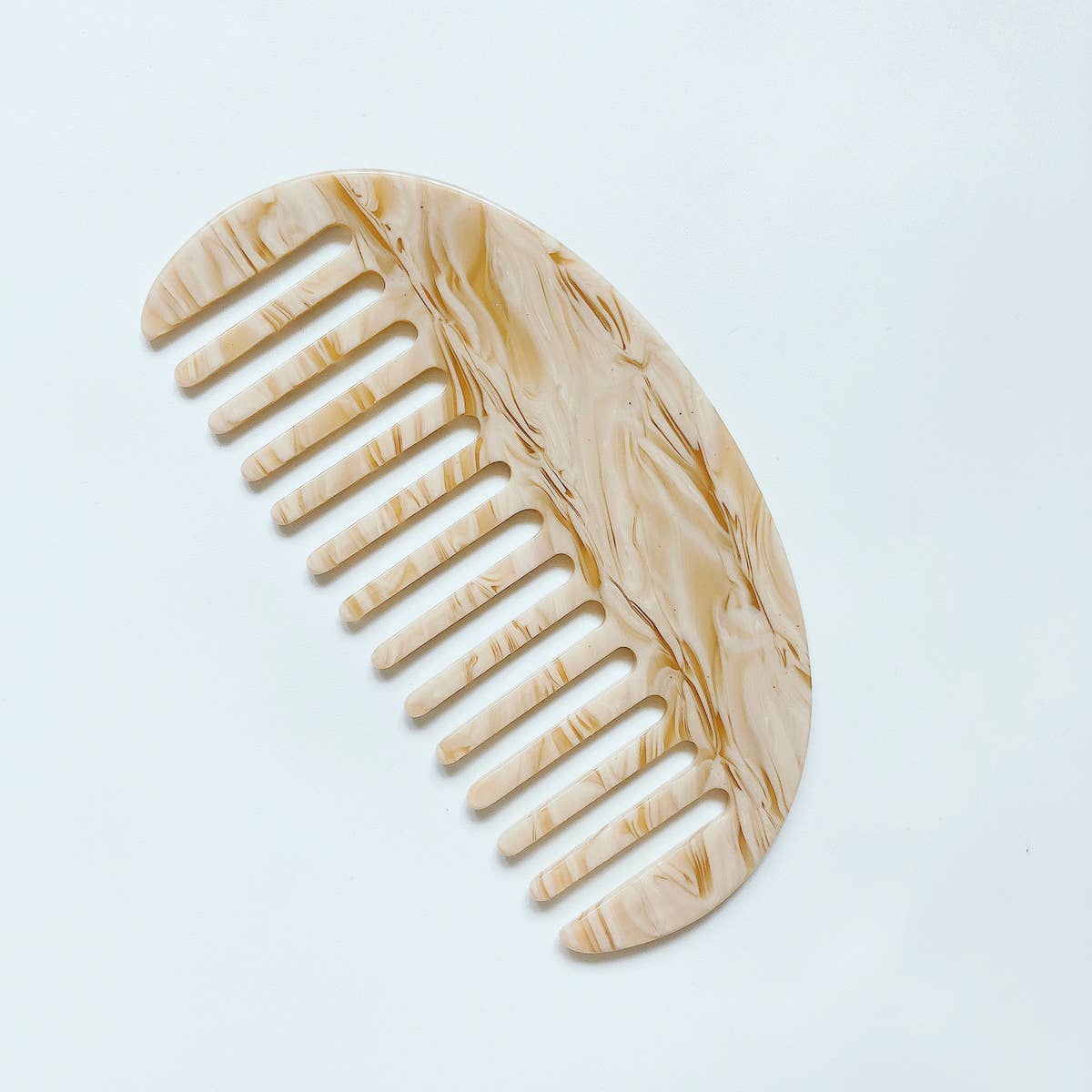 CUTE AND CUTE HAIR COMB