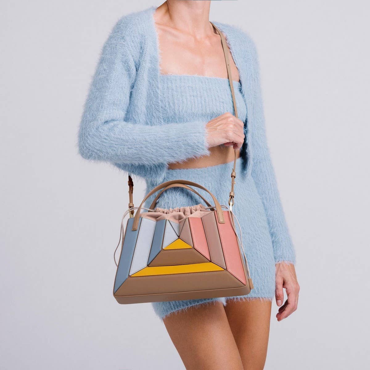 CONTRAST COLOR PATCHWORK DRAWSTRING HANDBAG_CWAB1928
