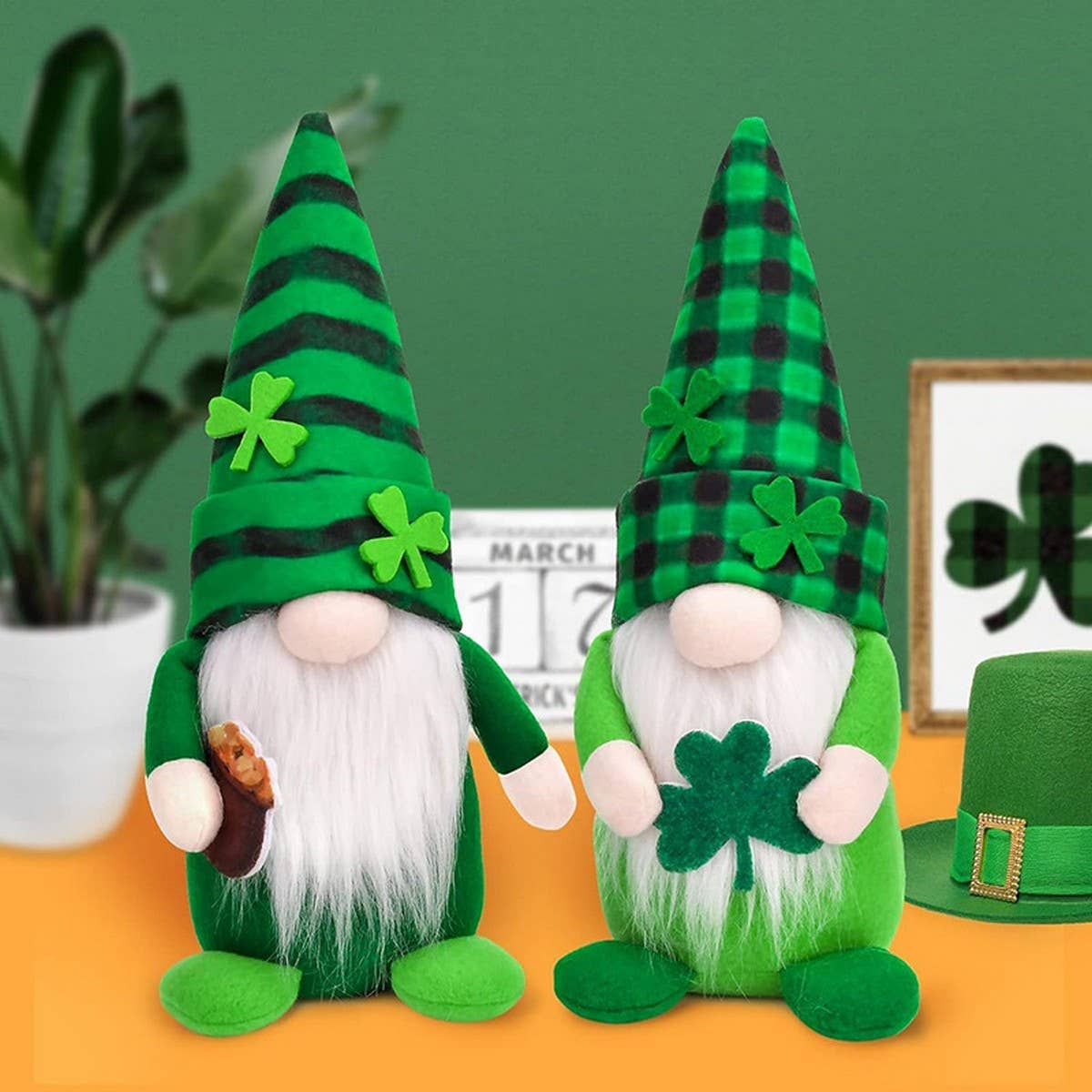 ST. PATRICK'S DAY FACELESS GNOME ORNAMENT_CWMM3434