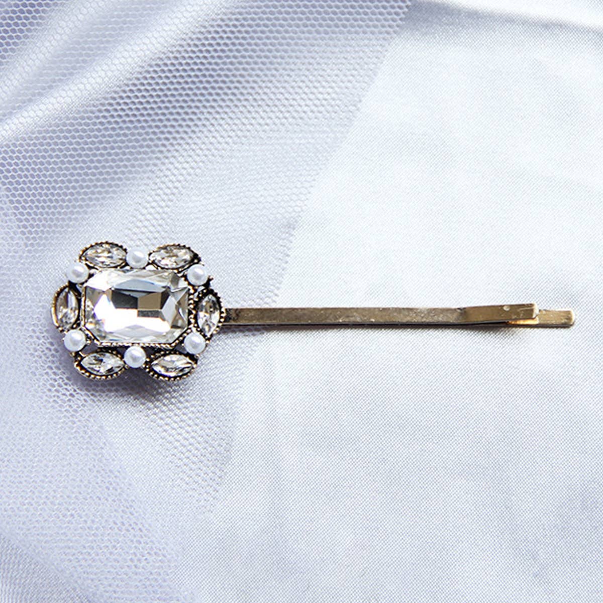 DISTRESSED VINTAGE STYLE PEARL AND DIAMOND HAIRPIN_CWAHA1216