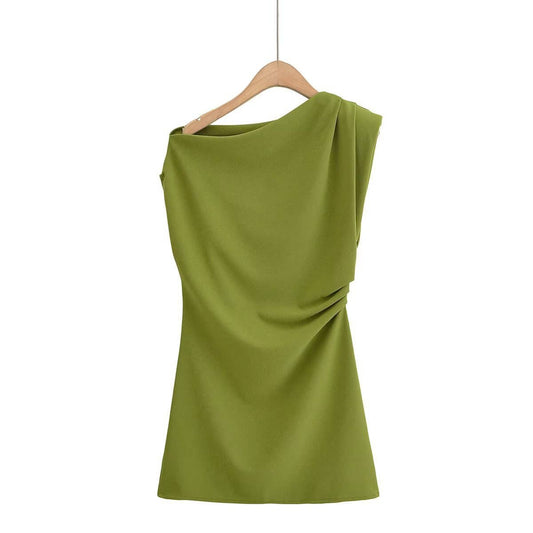 Off-the-shoulder houlder pads short dress