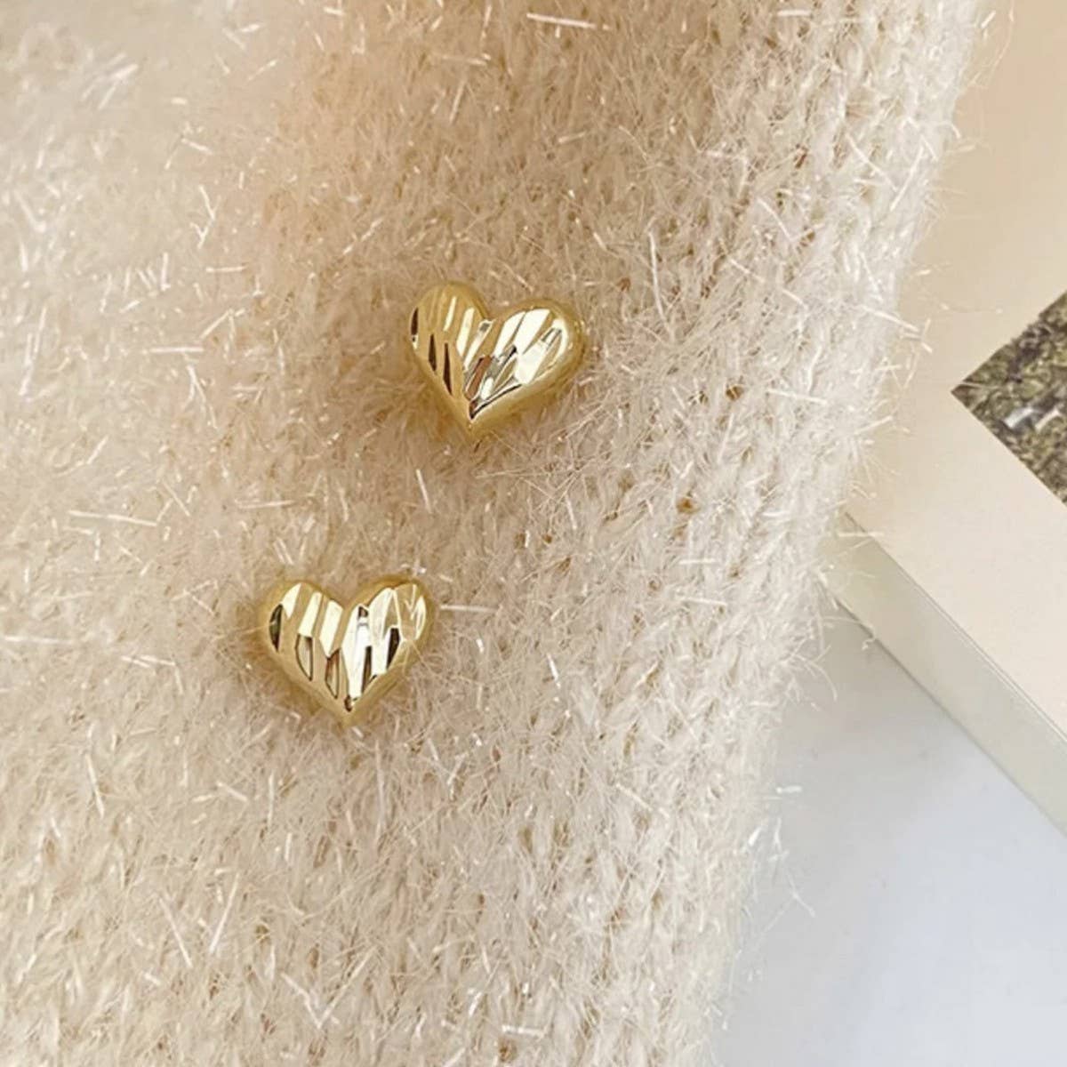 VALENTINE'S DAY DELICATE GOLD HEART EARRINGS