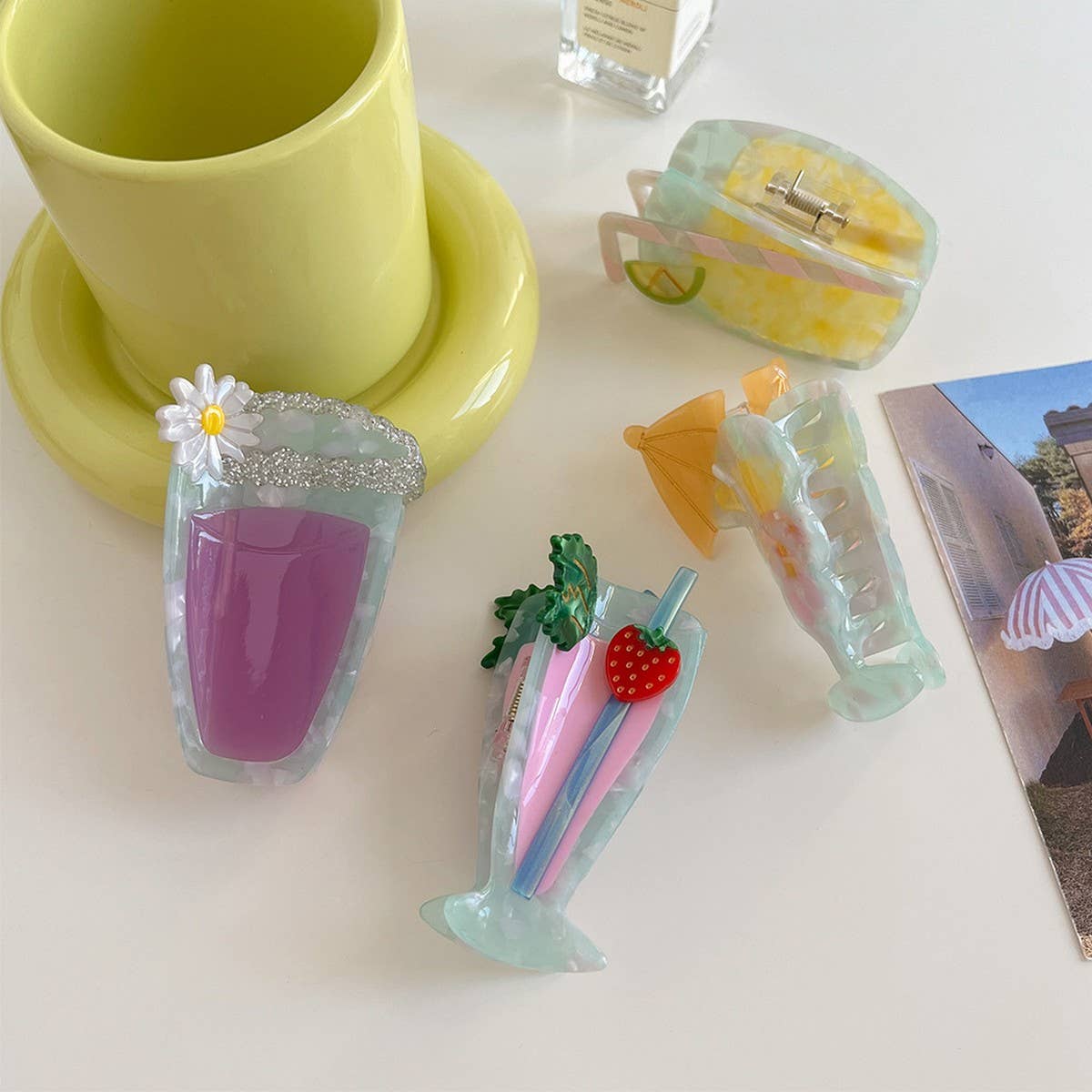 Strawberry Cocktail Acetate Claw Clip ??œFresh & Fun_CWAHA5837