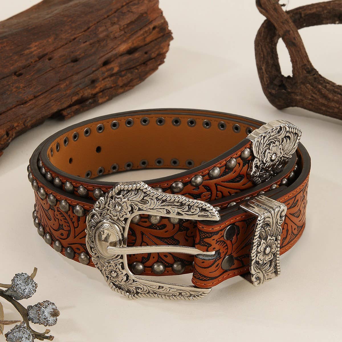 METAL VINTAGE DISTRESSED RIVET EMBOSSED BELT