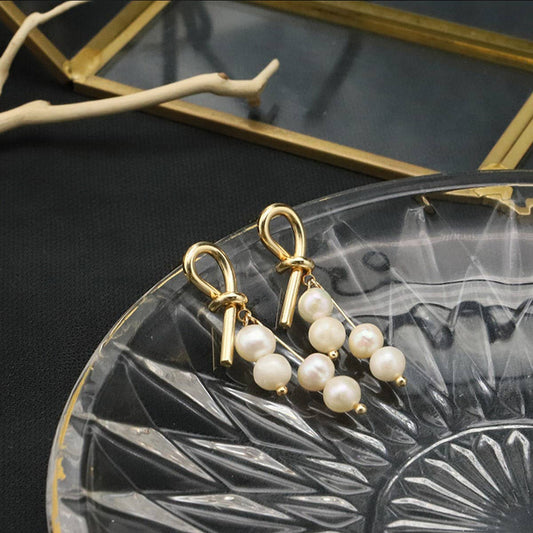 NEW RETRO SIMPLE NATURAL PEARL EARRINGS FOR WOMEN