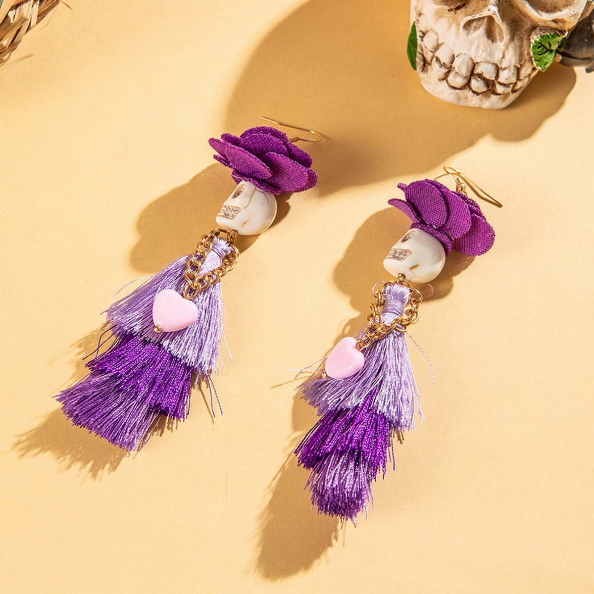 CWAJE2507_HALLOWEEN SKULL TASSEL RICE BEAD EARRINGS