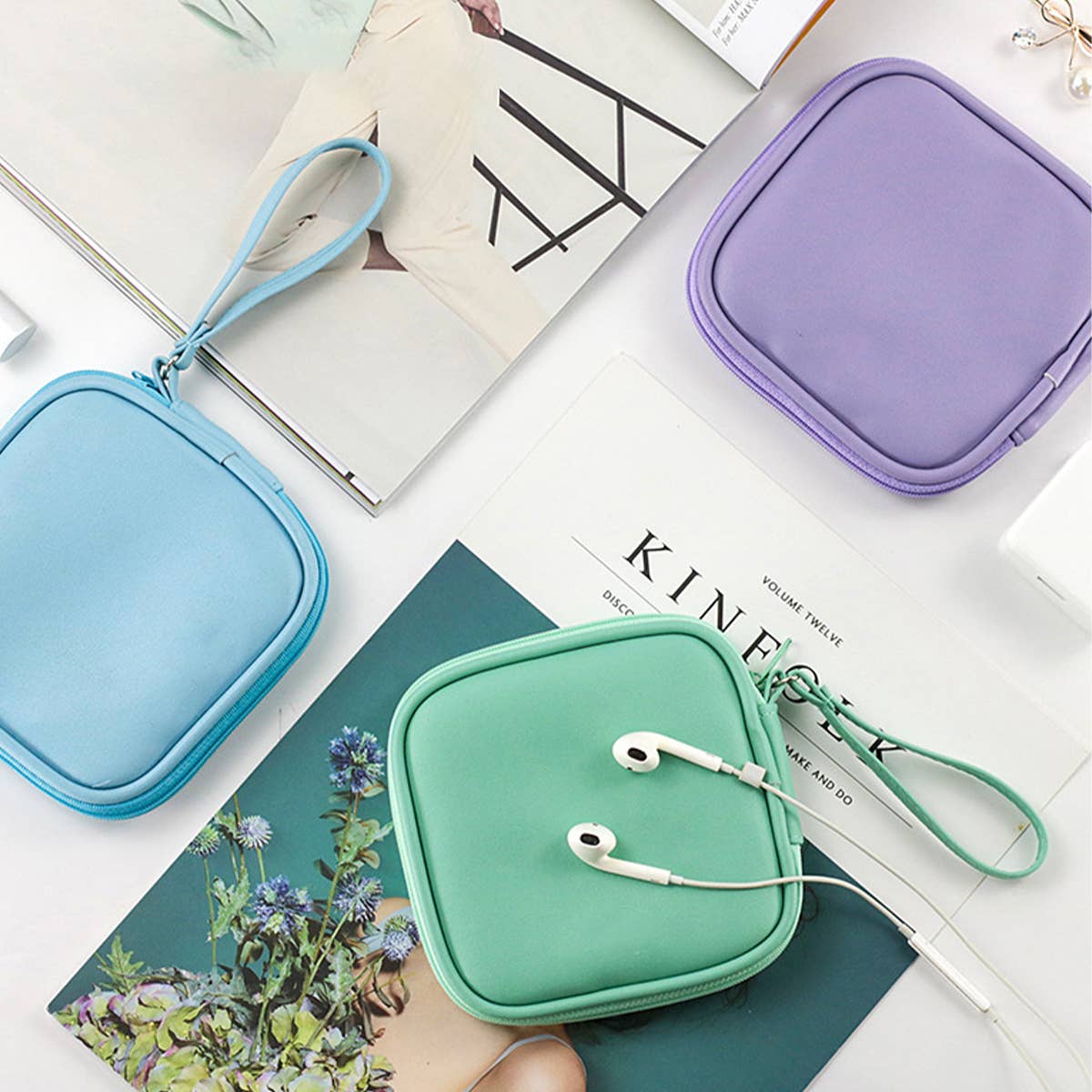 MODERN MINIMALIST PORTABLE STORAGE MAKEUP BAG_CWAB1424