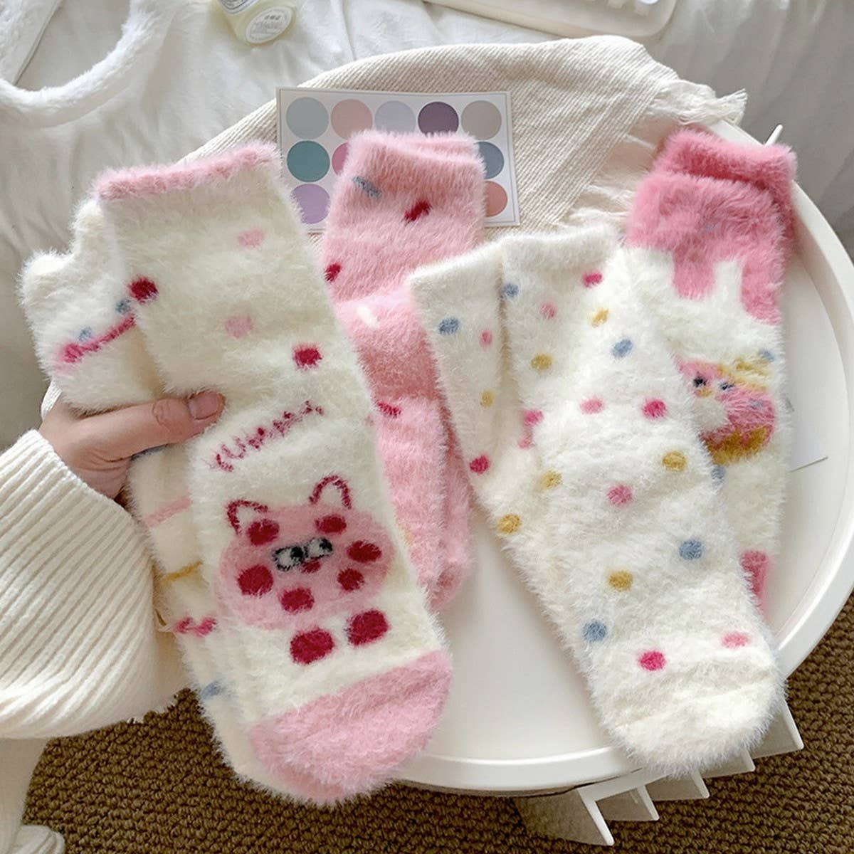 WARM AND CUTE POLKA DOT HOME SLEEPING SOCKS