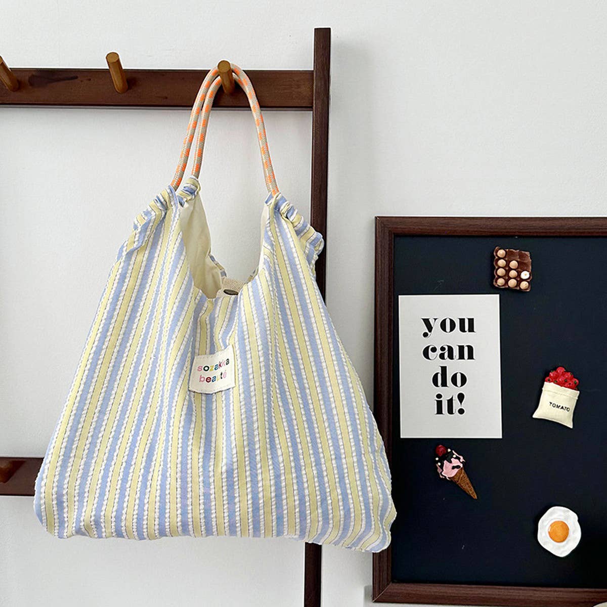 STRIPED LIGHTWEIGHT LARGE CAPACITY CANVAS BAG_CWAB3094