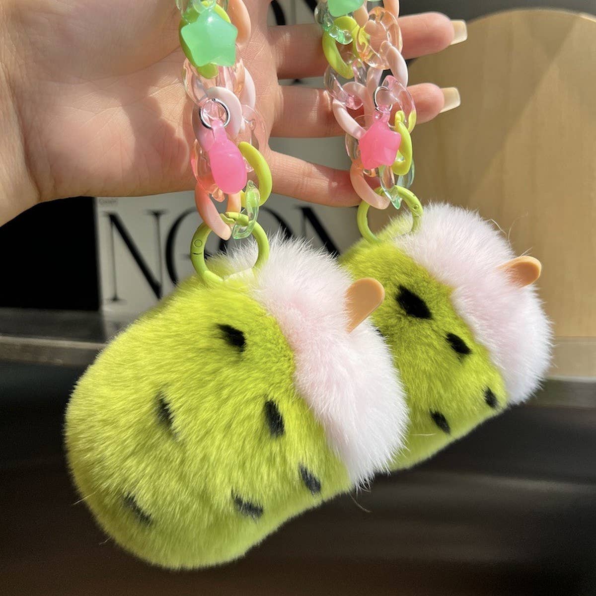 CUTE CREATIVE ICE CREAM CAR KEYCHAIN PENDANT