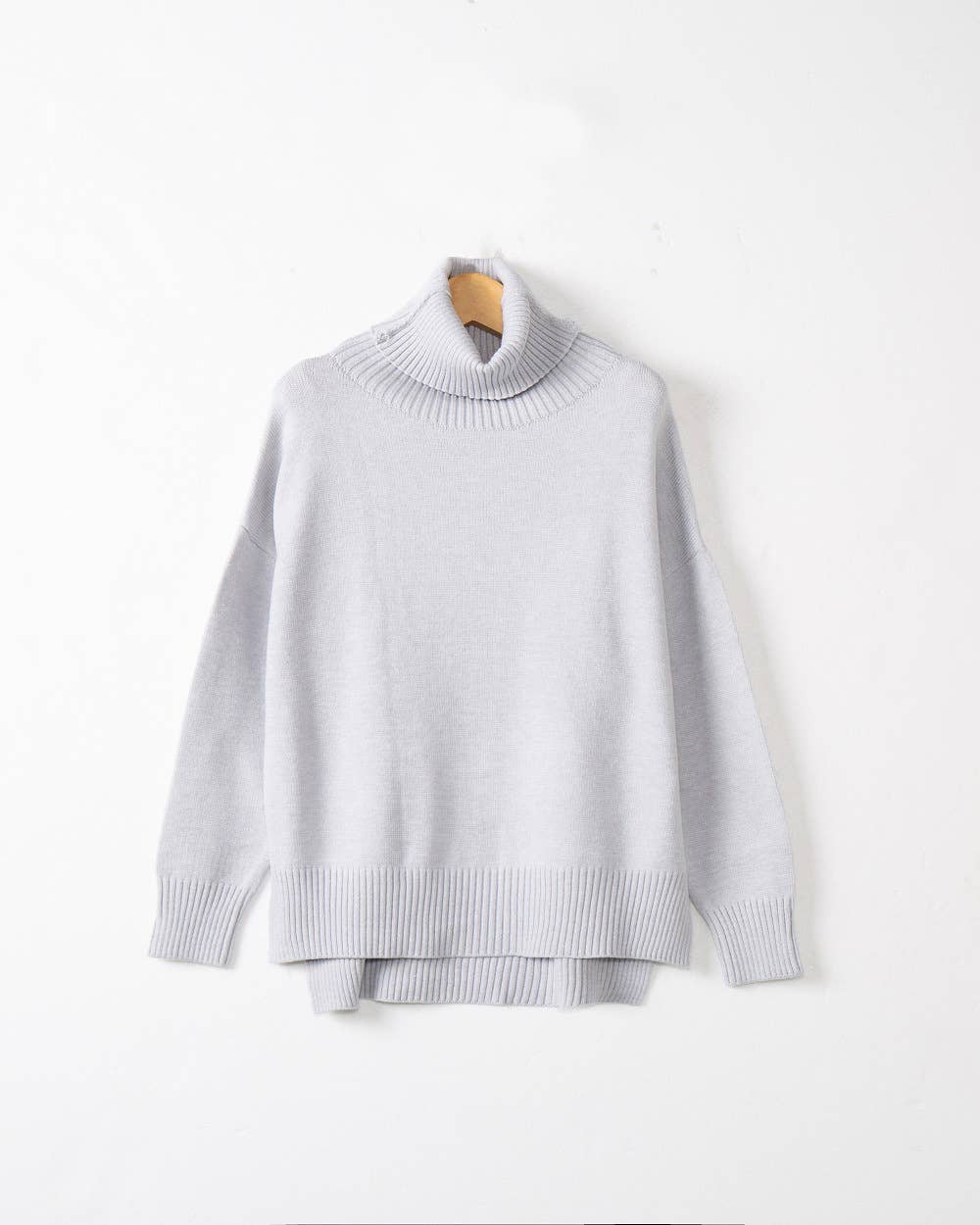 TURTLENECK IRREGULAR LOOSE SOLID COLOR SWEATER