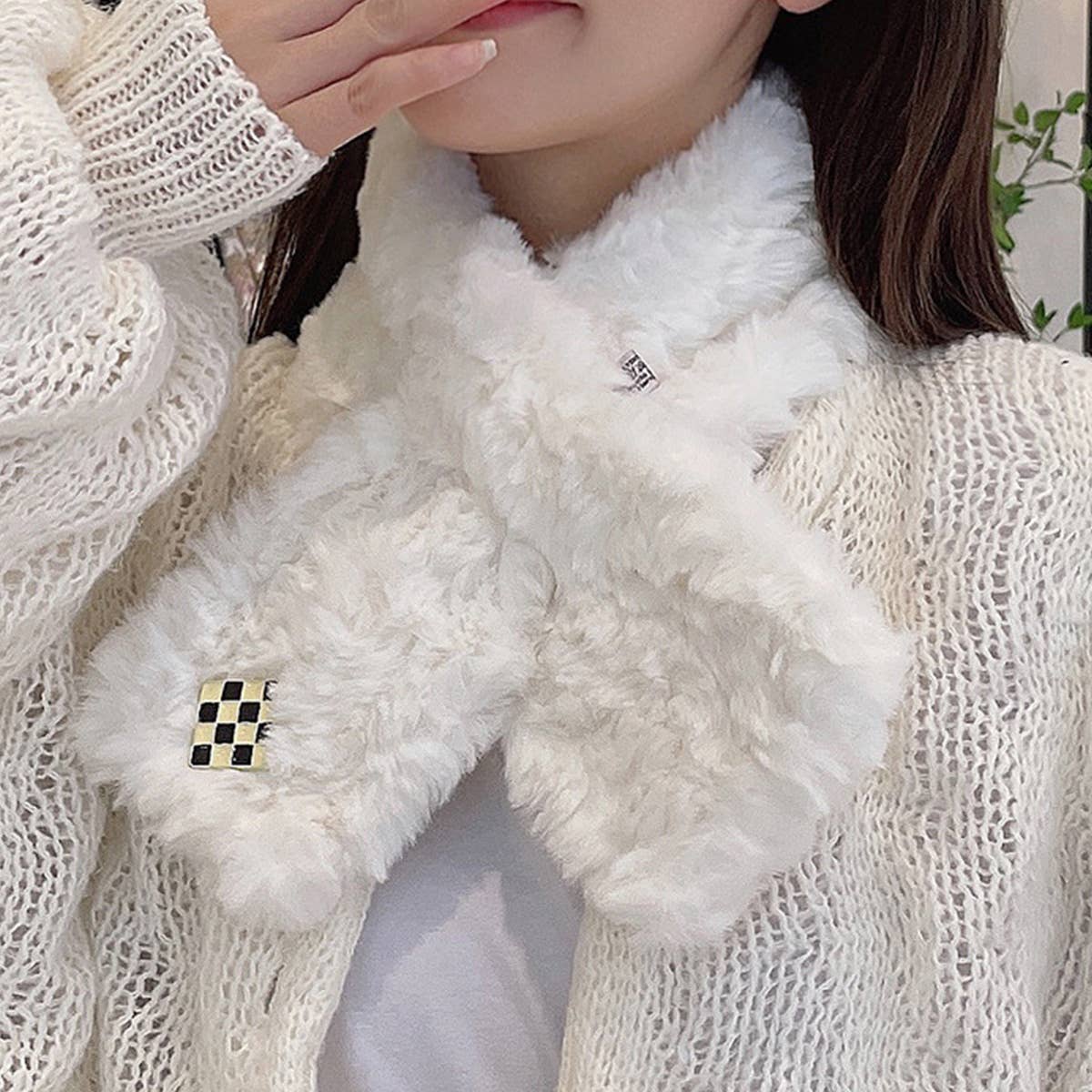 Checkered Sherpa Embossed Cross Scarf for Winter_CWASC1254