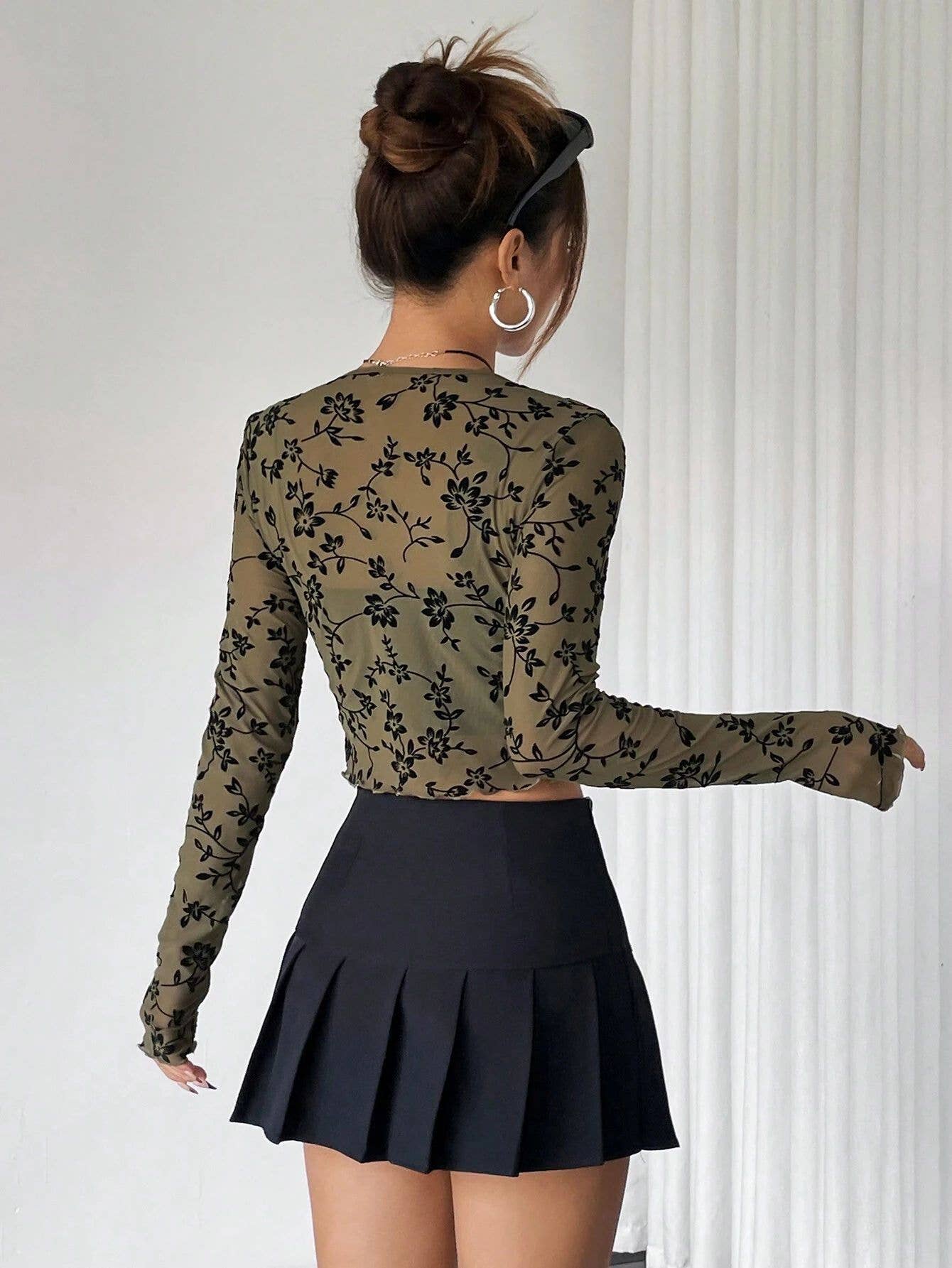 Transparent mesh flocking front lace-up top