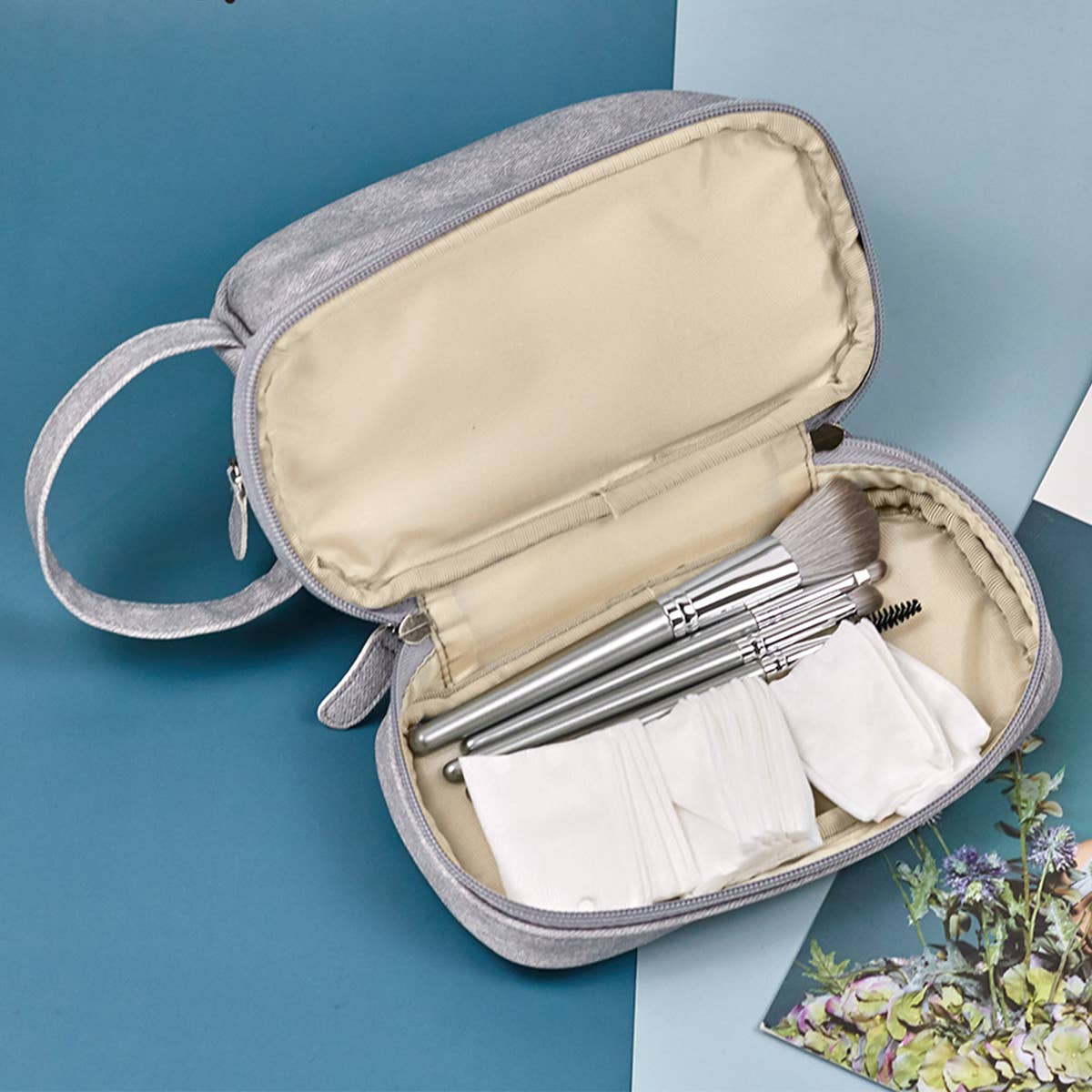 SIMPLE DENIM TRAVEL MAKEUP BAG_CWAB1446