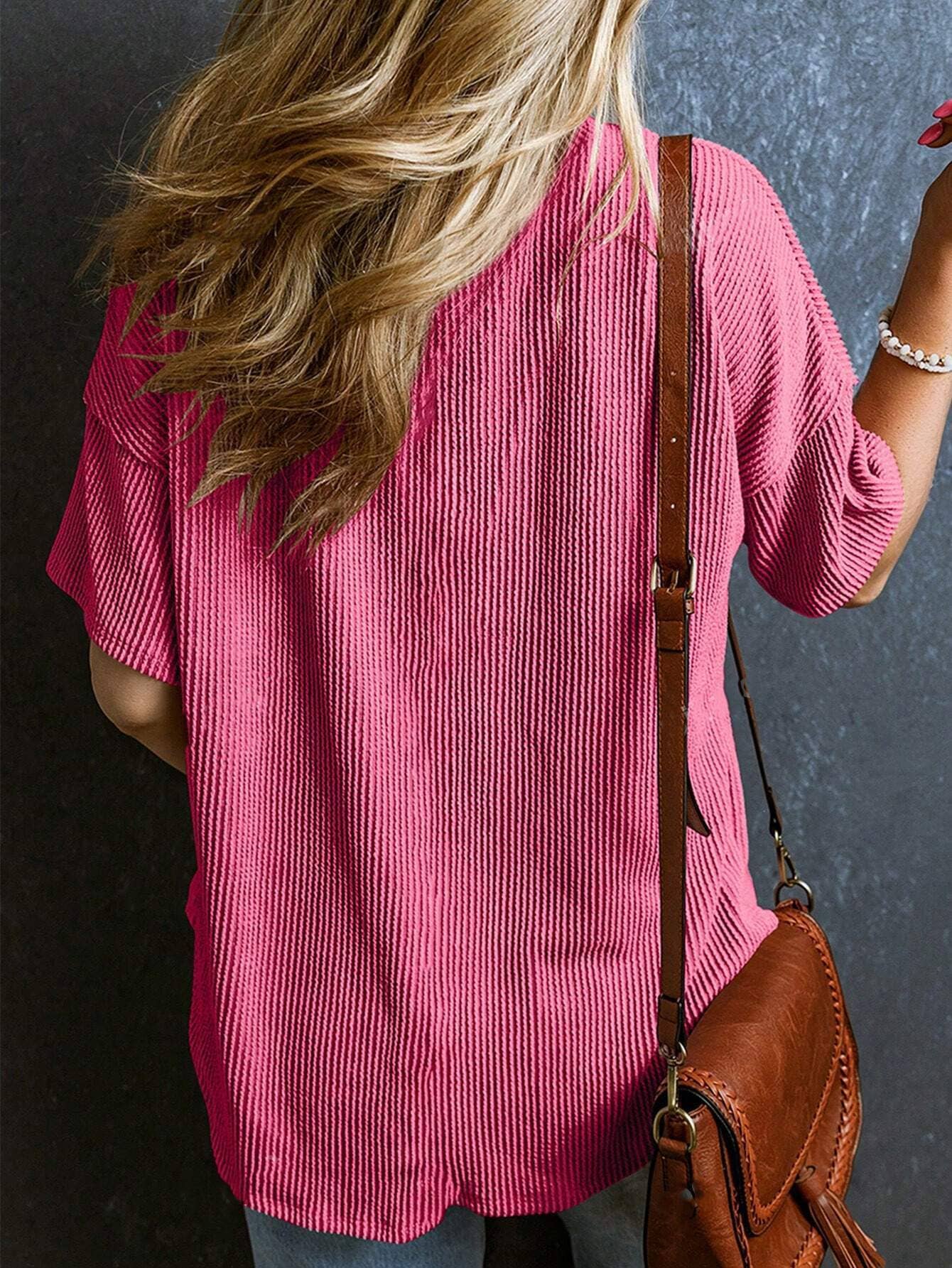 Stylish two-tone twist bullet pocket V-neck top