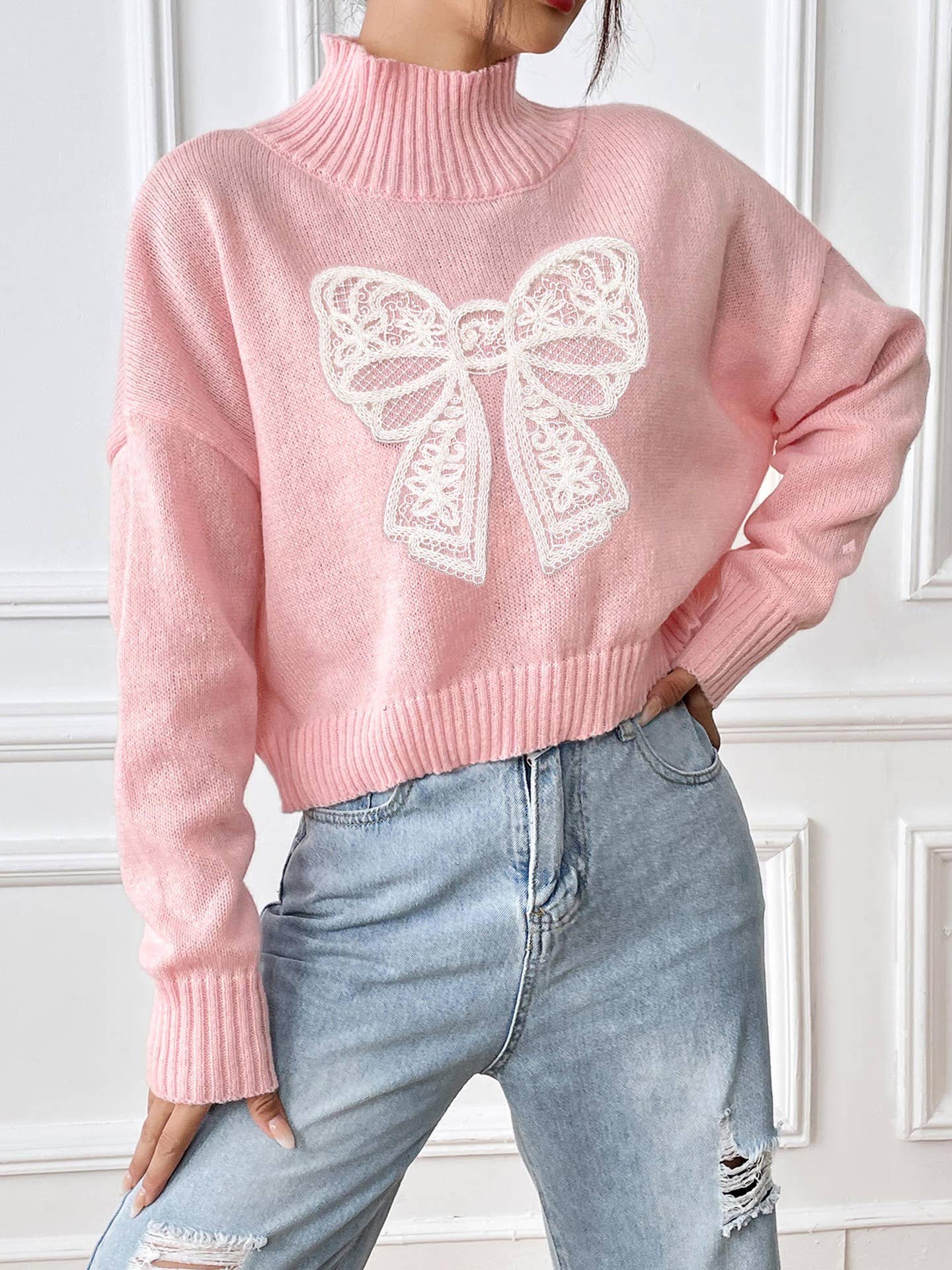 EMBROIDERED BOW PATCHWORK TURTLENECK SWEATER