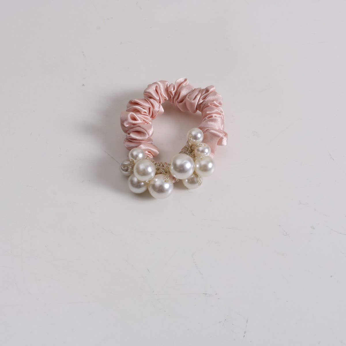 Elegant Pearl Scrunchie Simple Cute New Hair Tie