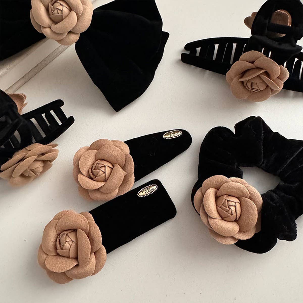 BLACK VELVET APRICOT CAMELLIA HAIR ACCESSORY_CWAHA4691