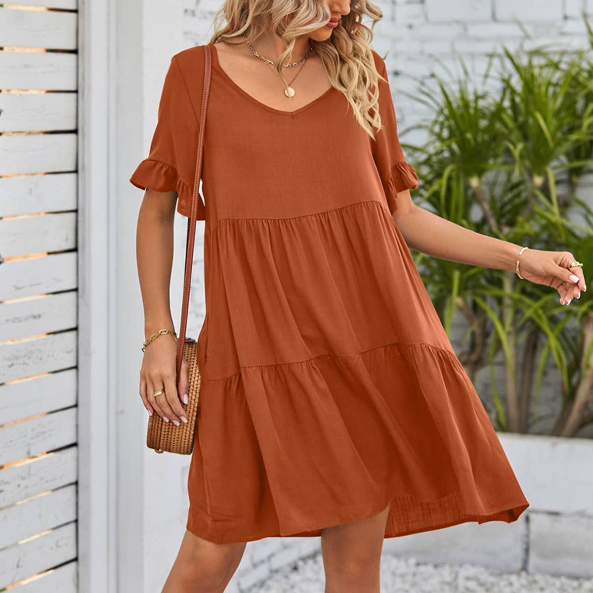 V-neck doll outfit three-layer pleated dress