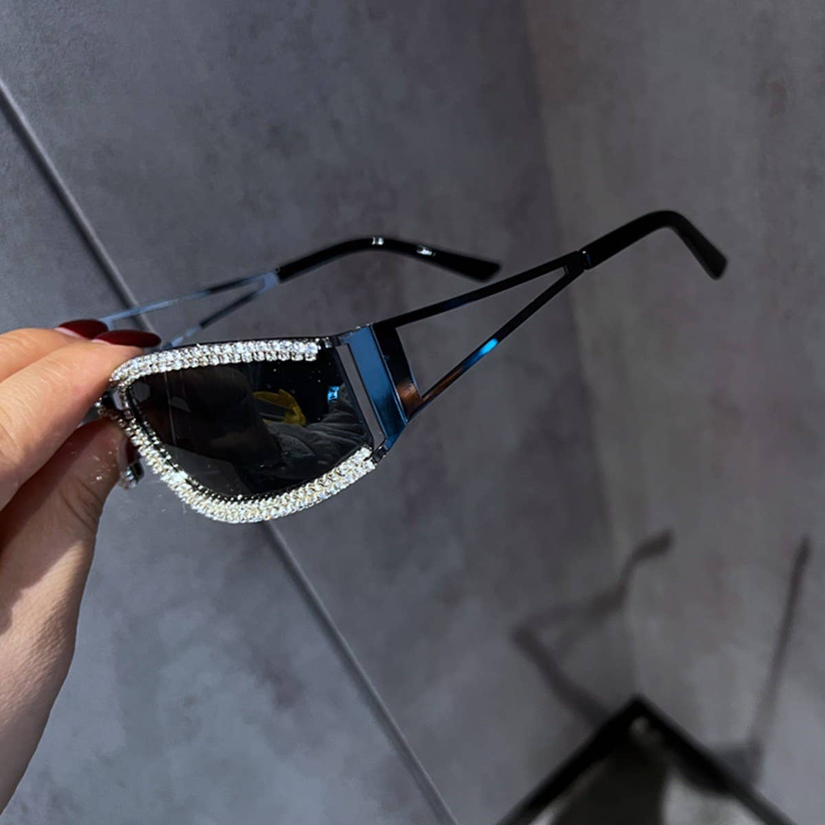 PERSONALIZED DIAMONDSTUDDED RETRO HOLLOWSUNGLASSES_CWASG0765