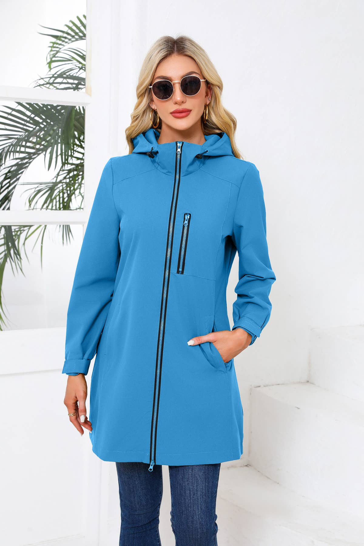HOODED LONG-SLEEVED SPORTS TRENCH COAT