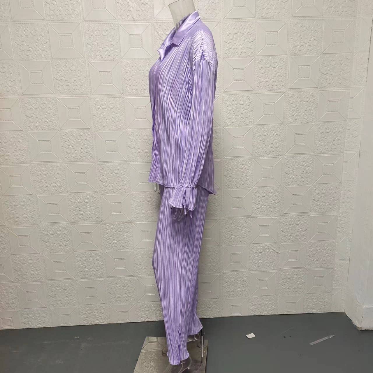 Fashion Pleated Shirt with Split Long Sleeve Set