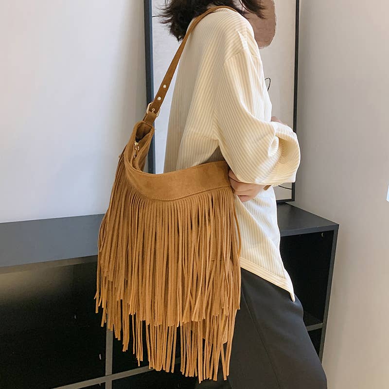 Fashionable fringed large-capacity crossbody bag