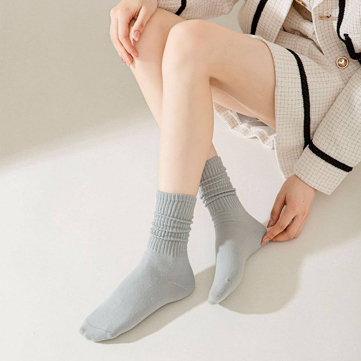 NEW SOLID COLOR CASUAL ALL-MATCH MID-TUBE SOCKS