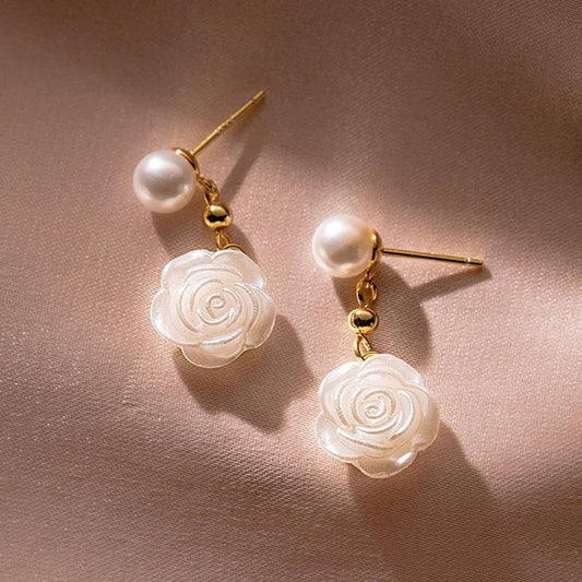 S925 Silver needle freshwater pearl stud earrings