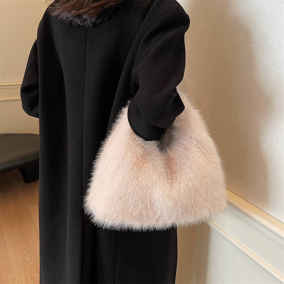 WINTER FAUX FOX FUR PLUSH SHOULDER CROSSBODY BAG_CWAB3976