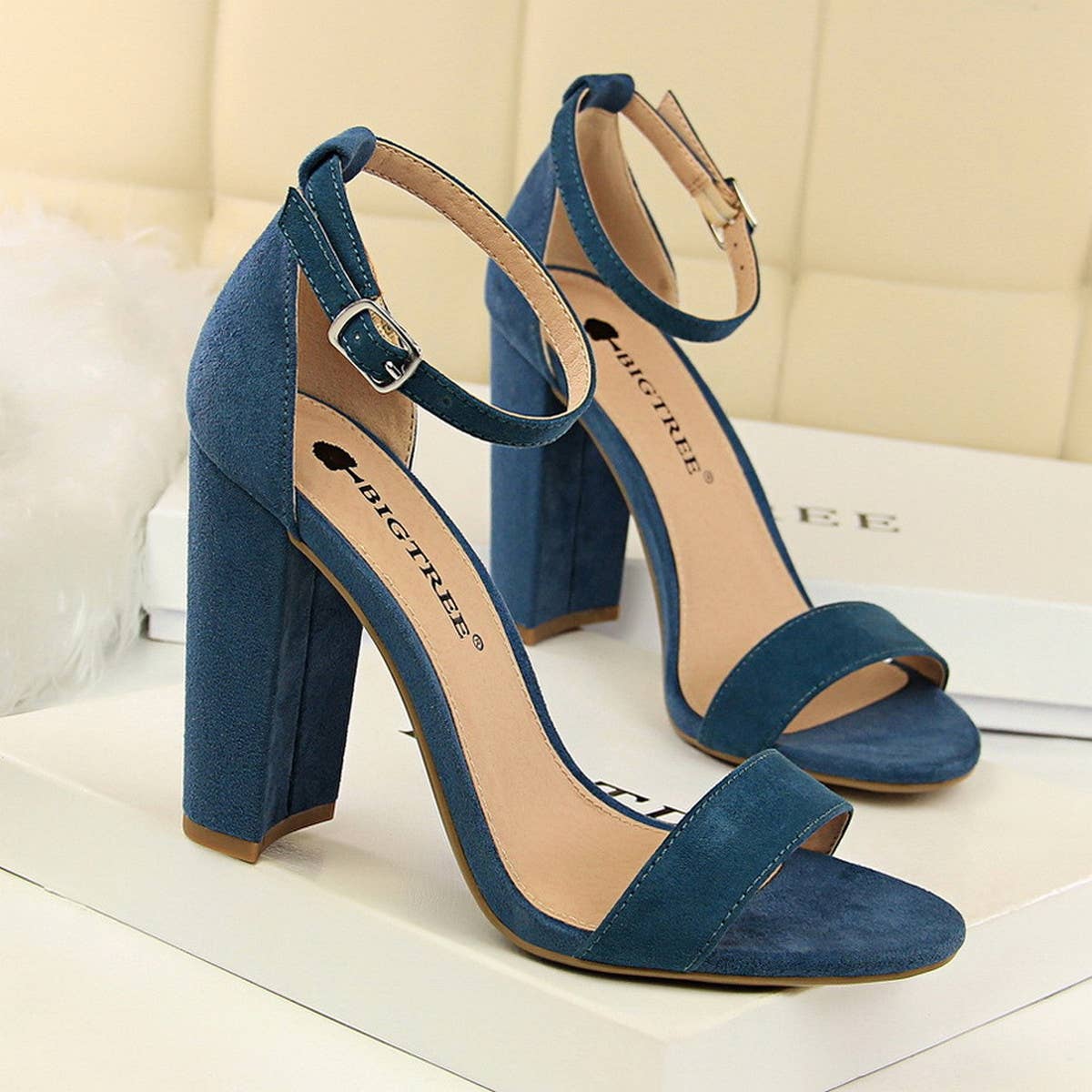 SIMPLE THICK HEEL WITH HIGH HEELS_CWSHH0050