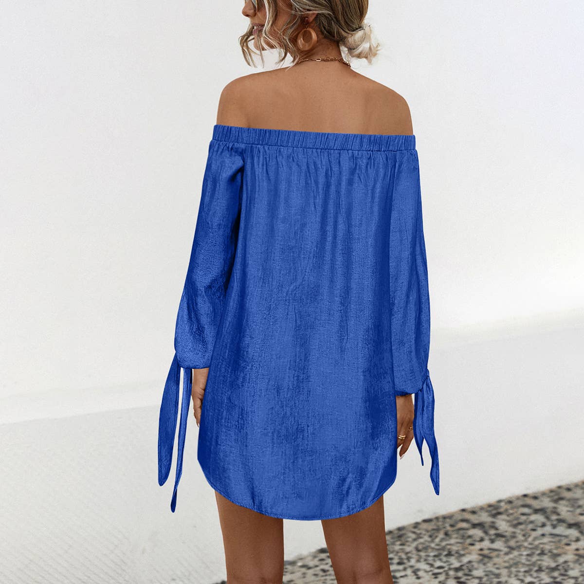 ONE-SHOULDER BOW LONG-SLEEVED DRESS