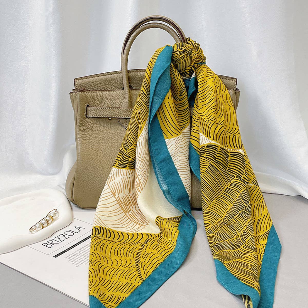 Velvet Wool Scarf ? Elegant Floral Pattern Wrap