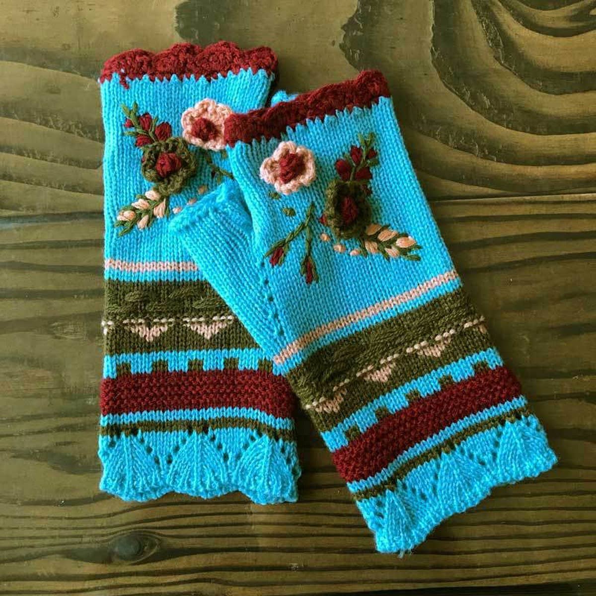 AUTUMN AND WINTER FLOWER EMBROIDERED GLOVES_CWMM1665