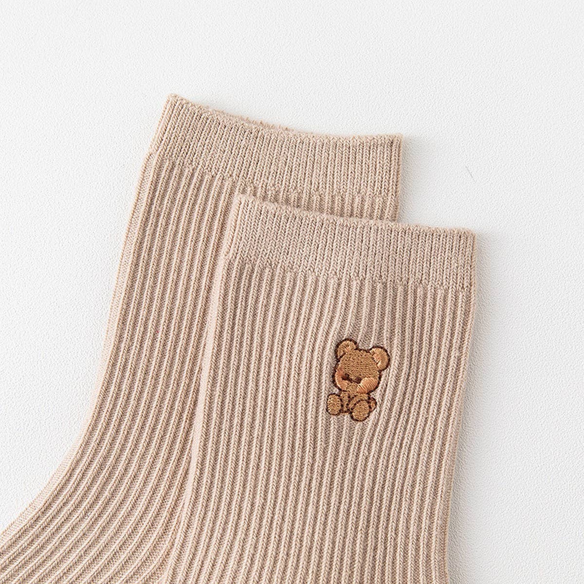 EMBROIDERED BEAR CUTE WOMEN'S SOCKS