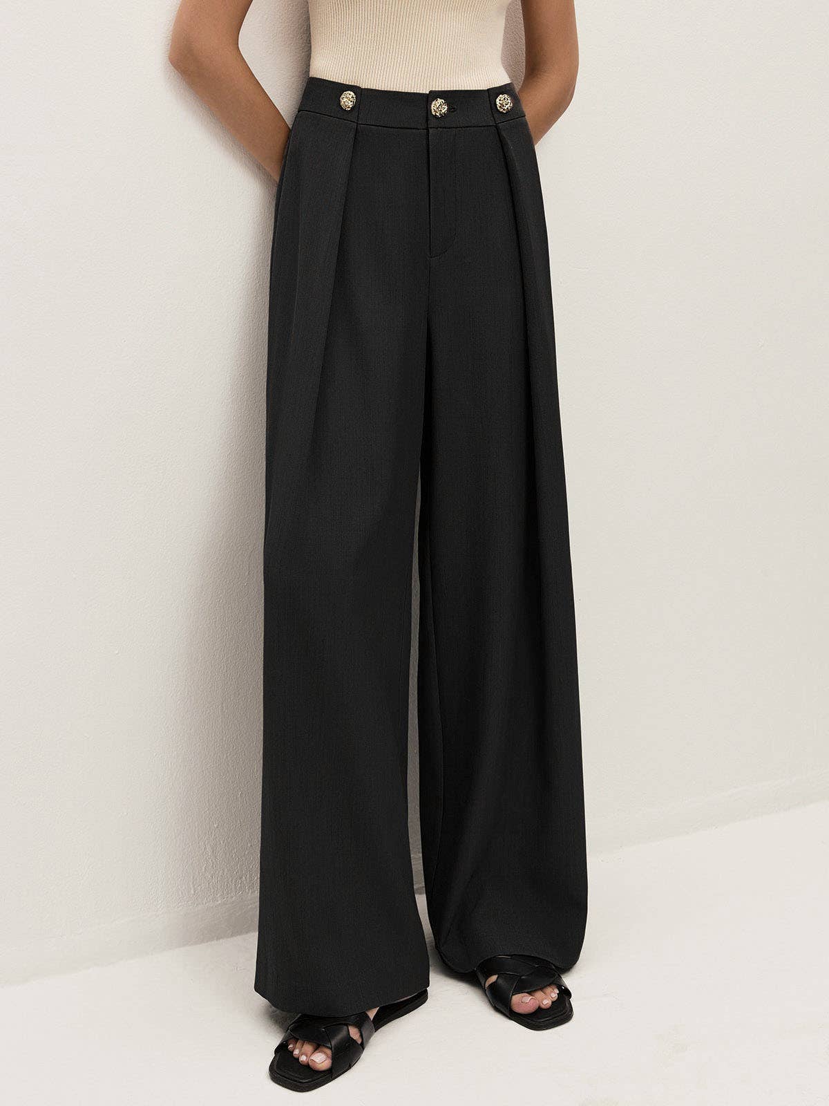 High-waisted straight-cut casual trousers