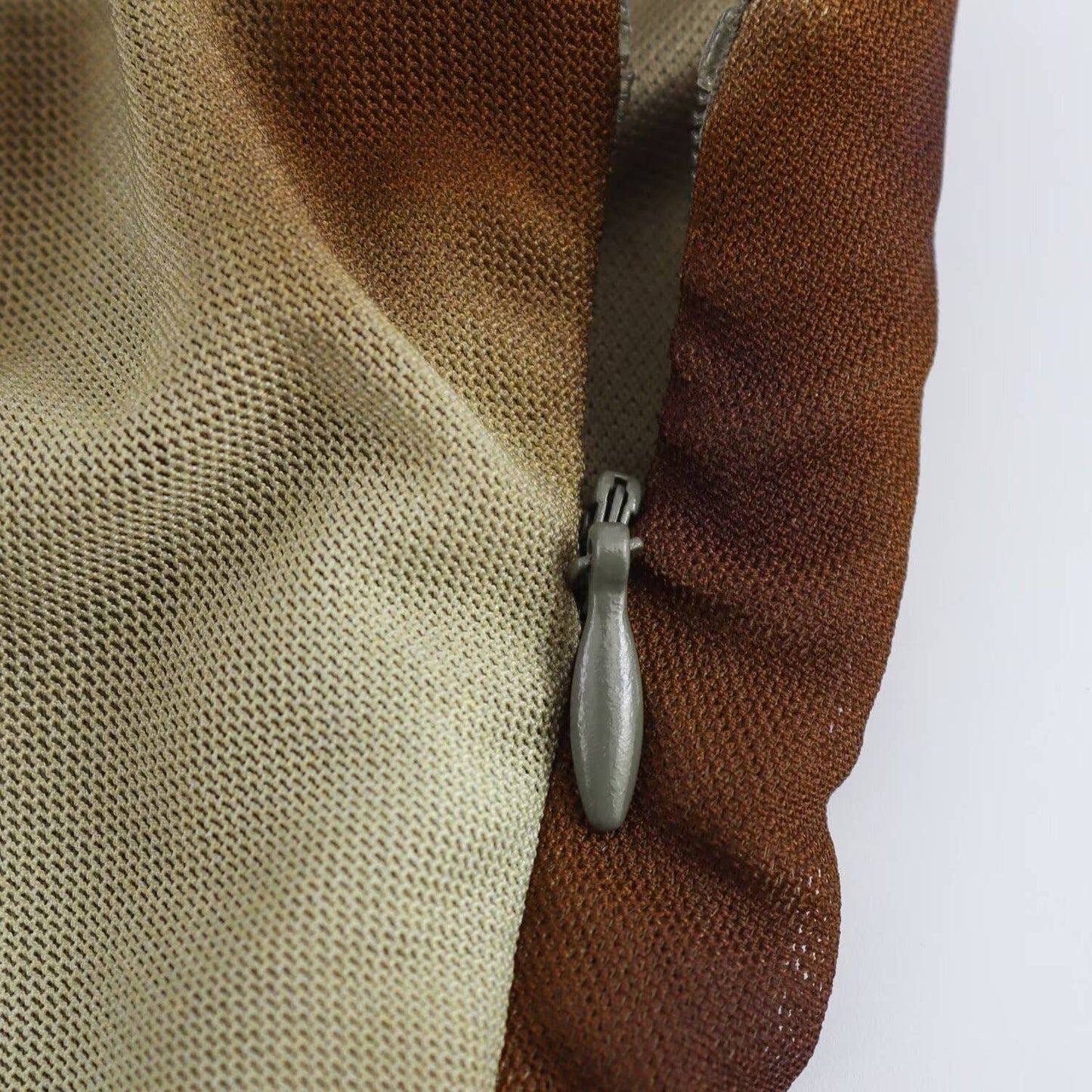 Fitted, irregular backless pleated printed dress