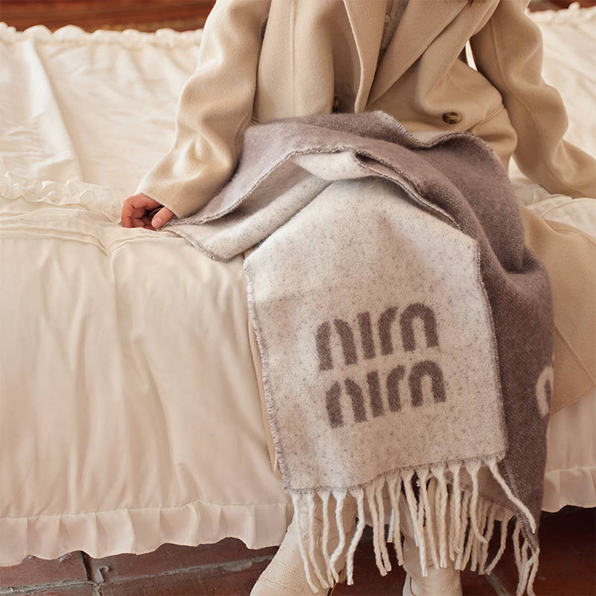 Letter Jacquard Wool Blend Reversible Scarf