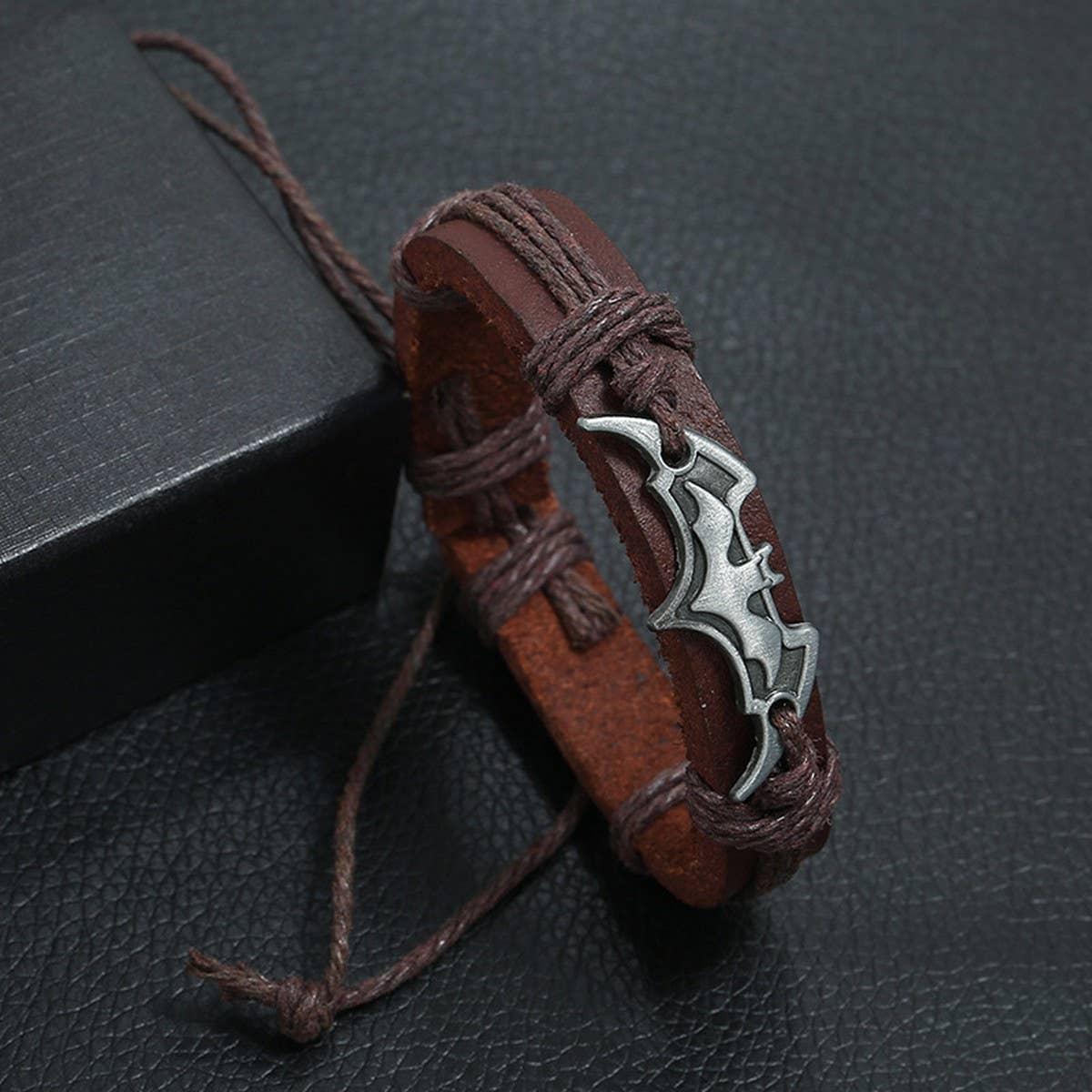 NEW CREATIVE BRAIDED COWHIDE ALLOY BRACELET