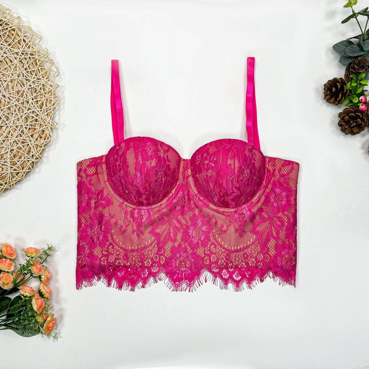 FASHIONABLE PADDED LACE HERRINGBONE BRA
