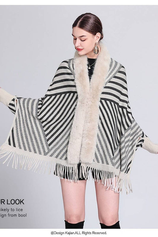 CWOCAL0971_STRIPED FRINGED KNITTED CAPE CARDIGAN
